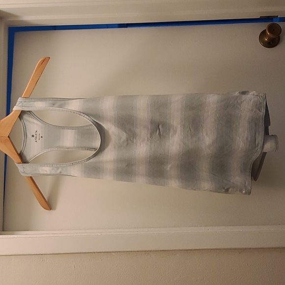ATHLETA Chi Ombre Moon Gray Tank Top, Size Medium - Picture 4 of 8
